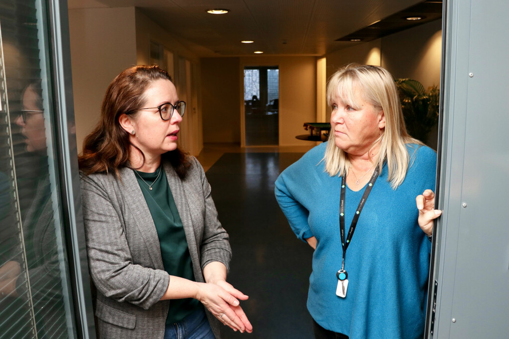 According to the Chamber of Commerce's Johanna Larsson (left), companies lack information about the support available for language training. Anneli Rosenberg of Taloustaivas heard about it through the Chamber of Commerce.