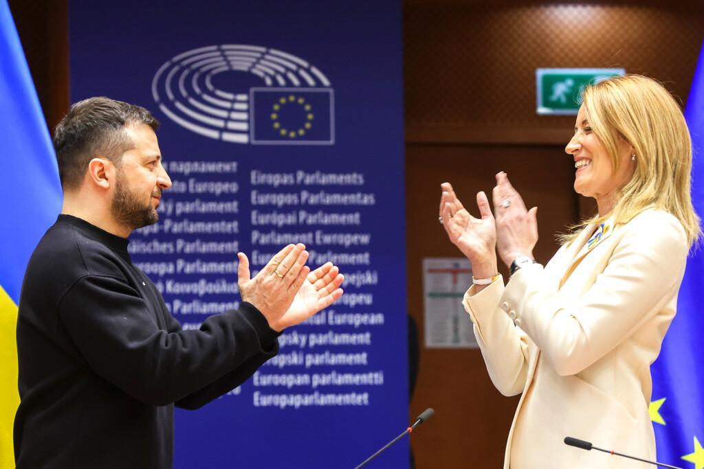 President of Ukraine Volodymyr Zelenskyy and Roberta Metsola at the EU Parliament in February 2023 at the European Parliament's plenary session. Photo: Alain Rolland.